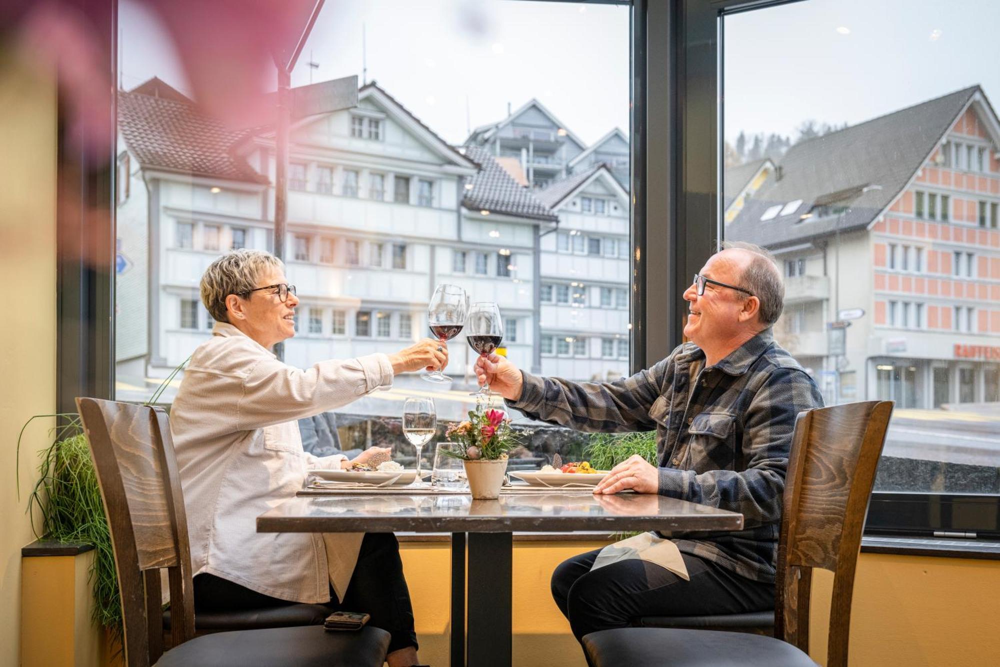 होटल Hotel- Restaurant Krone